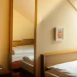 Bed & Breakfast Publo Etterem Es Panzio Csakvar