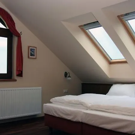 Publo étterem és Panzió Bed & Breakfast Csakvar